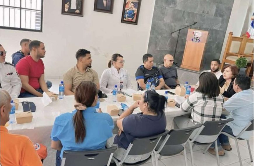 Hospital Yrene Fernández Participa en Mesa Local de Seguridad